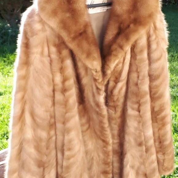 Vintage "Alexander" Long haired Mink Coat - Picture 4 of 6